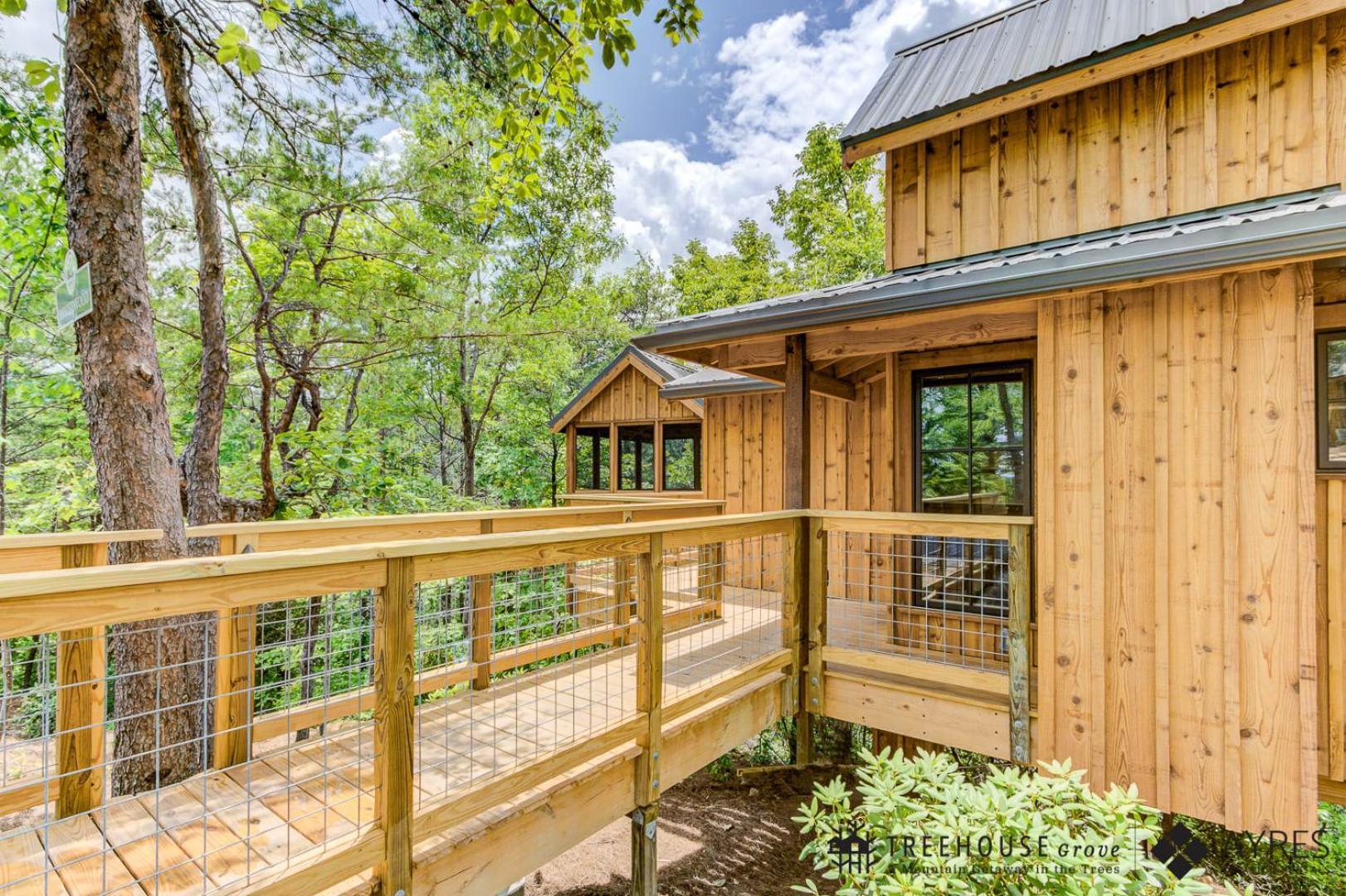 ガトリンバーグ The Moosewood In Treehouse Grove At Norton Creekヴィラ エクステリア 写真