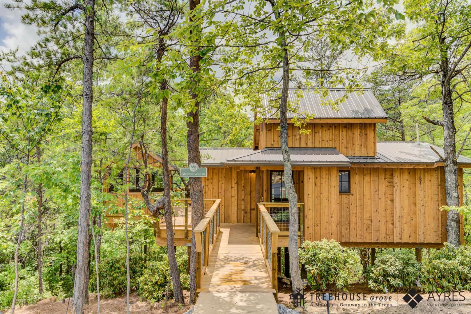 ガトリンバーグ The Moosewood In Treehouse Grove At Norton Creekヴィラ エクステリア 写真