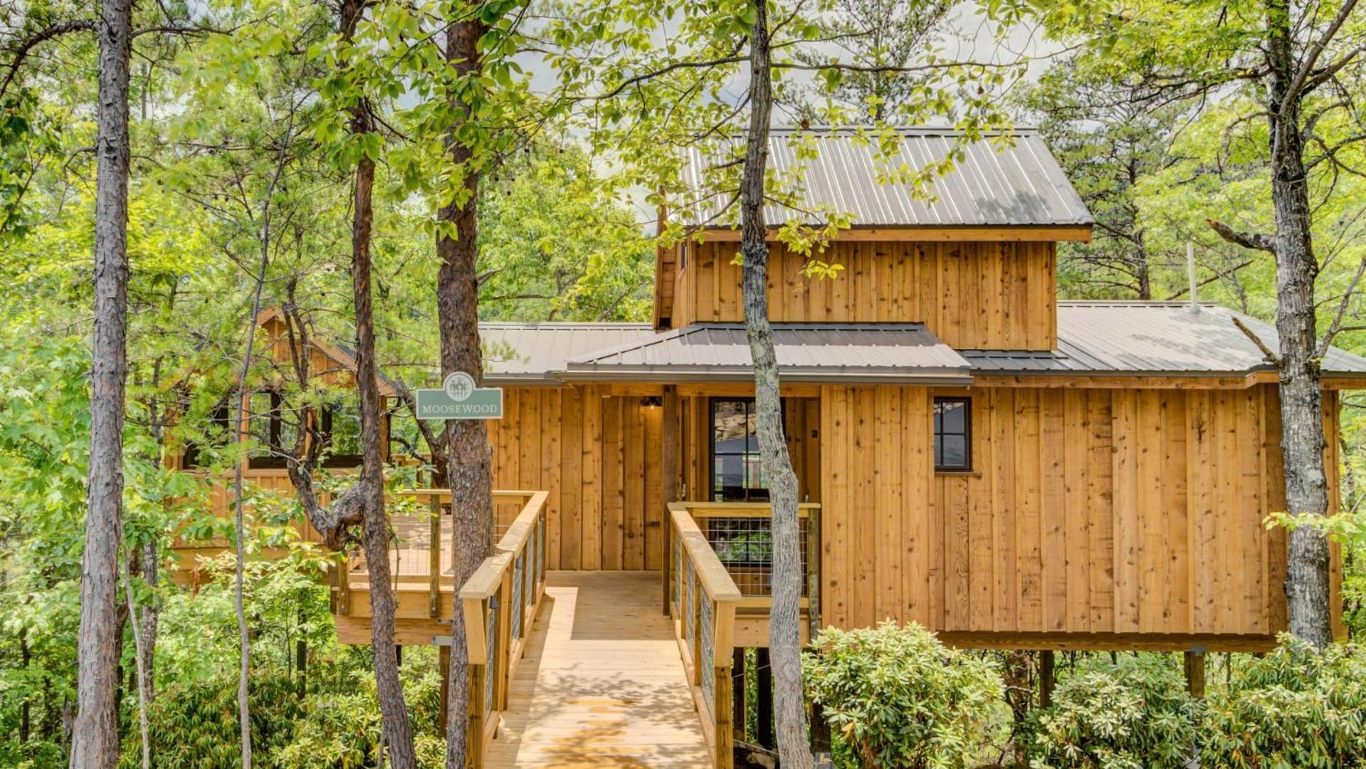 ガトリンバーグ The Moosewood In Treehouse Grove At Norton Creekヴィラ エクステリア 写真